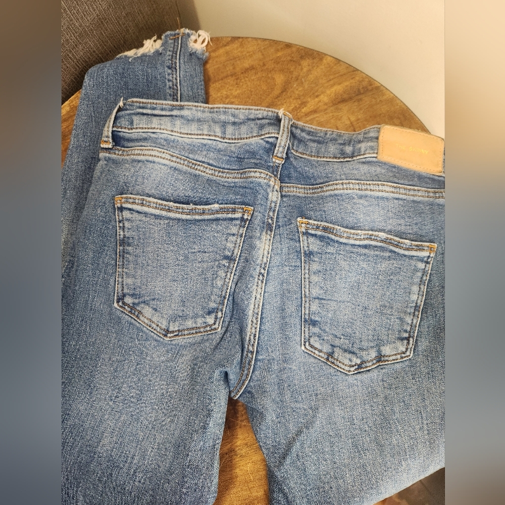 Zara Blue The Skinny Jeans Frayed Hems Womens Size 6 - Picture 2 of 4